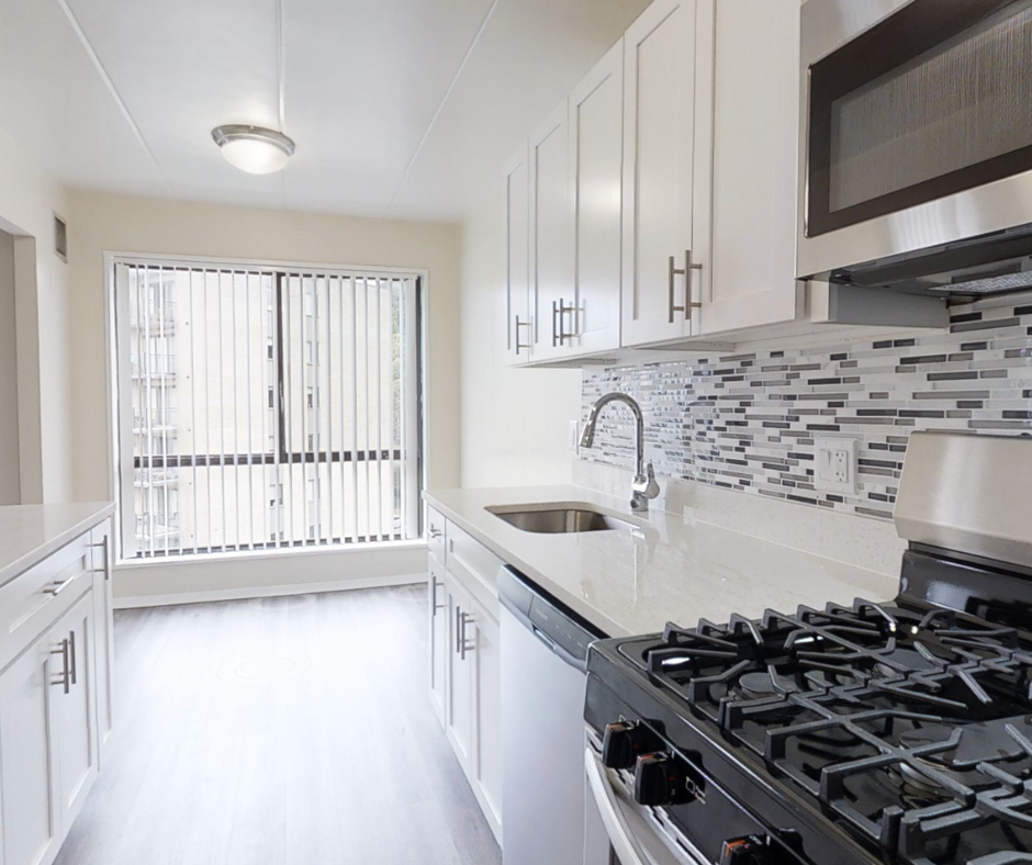 Luxurious Apartmen with Modern Interior